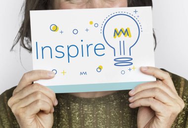 kadın holding kartı.