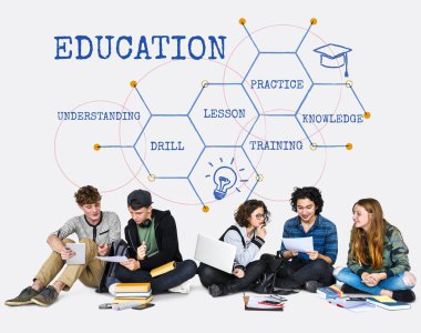 Öğrenciler birlikte öğrenme 