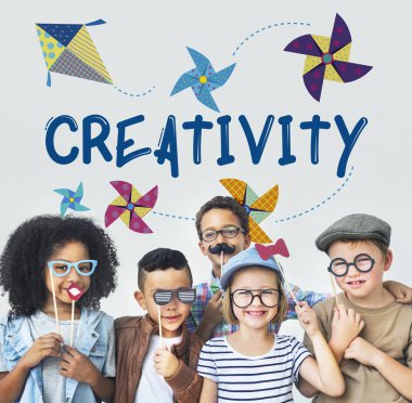 Neşeli Çocuklar eğlenin