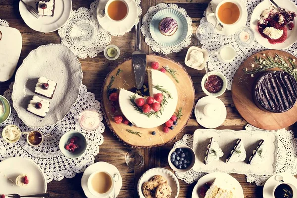 Pastel con fresas — Foto de Stock