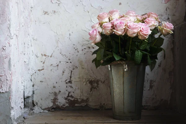 Ramo aromático con rosas —  Fotos de Stock