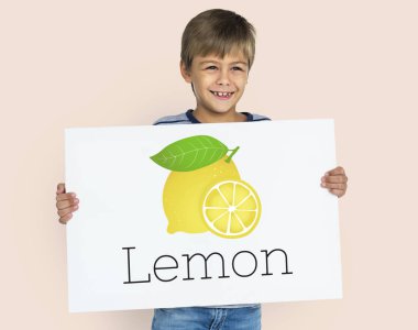 Çocuk holding afiş