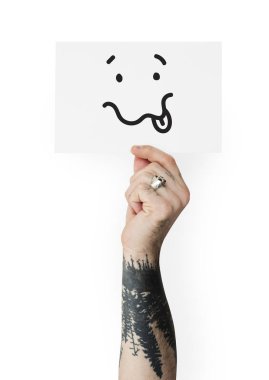 Kafatası ile afişini tutan kişi