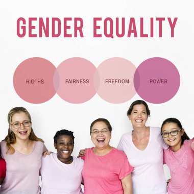 Studio kucaklayan kadınlar 