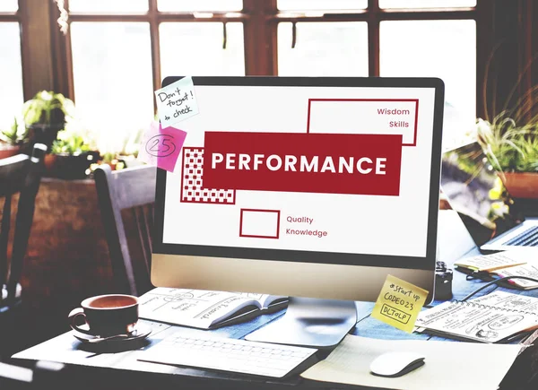 bilgisayar monitöründe çalışma alanı tablosu