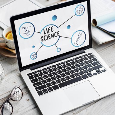 Tablo açılan çalışma laptop