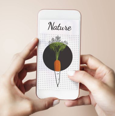 Smartphone kullanarak eller