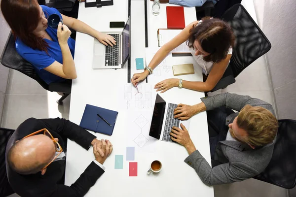 People working in office — Stock Photo, Image