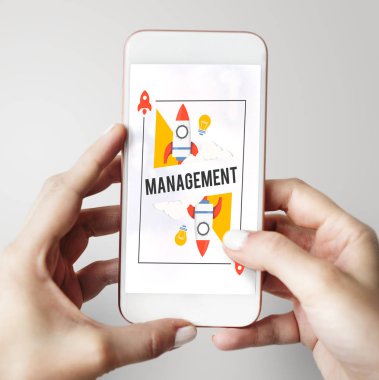 Smartphone kullanarak eller