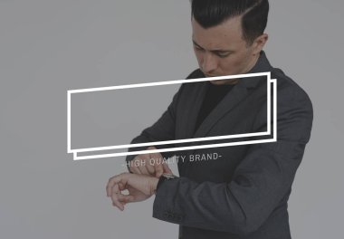 iş adam kontrol zaman seyretmek