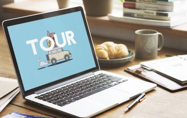 Tablo açılan laptop