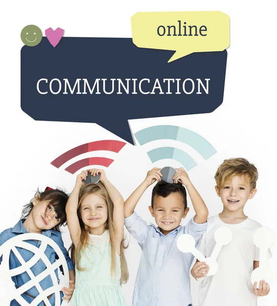 Küçük simgeleri ağ ile çocuk 