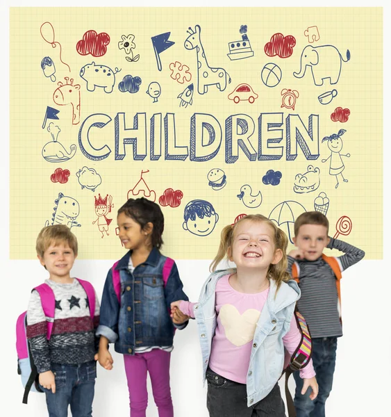 çok ırklı okul çocukları