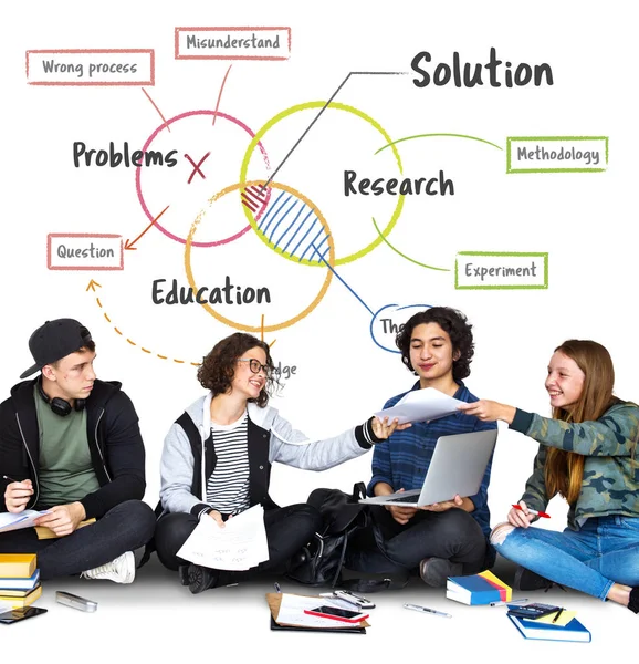 Students learning together — Stock Photo, Image