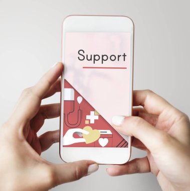 Elinde insan holding cep telefonu 