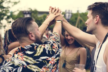 Eller birlikte istifleme arkadaşlar