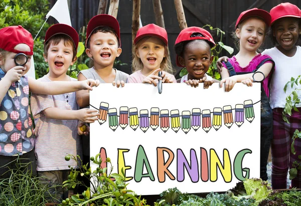 Çocuk Holding tasarlamak