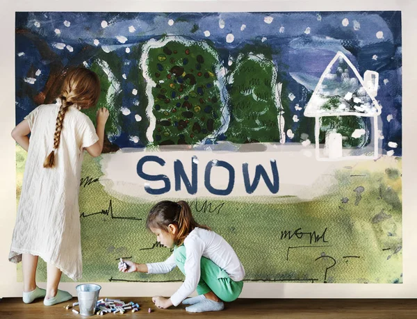 Little girls drawing on poster — Stock Photo, Image
