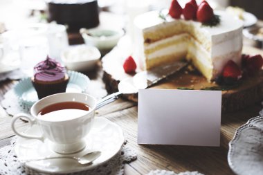 kek çilek Çilek ile