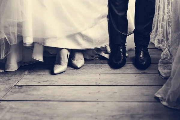 Menyasszony és vőlegény együtt — Stock Fotó