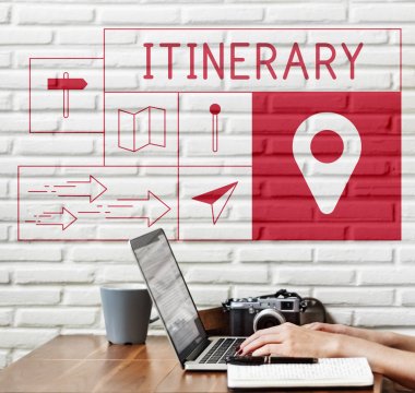 İş yerinde çalışan kadın.