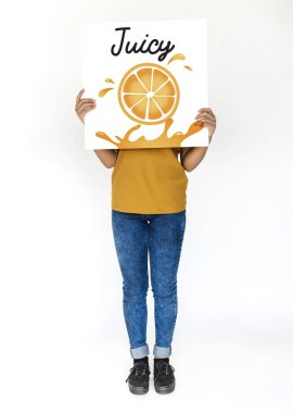  kadın holding tasarlamak