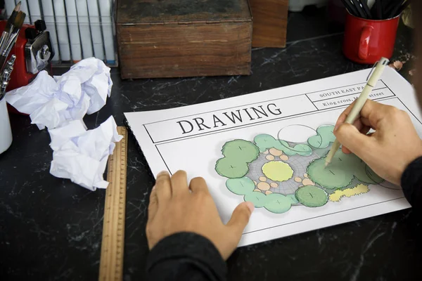 Ręce, rysunek i pisząc na papierze — Zdjęcie stockowe