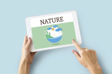 kişi holding dijital tablet