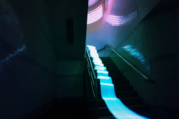 Blaues Licht Lange Belichtungslinien Bewegung Der Treppe Nacht Originelle Fotosets — Stockfoto