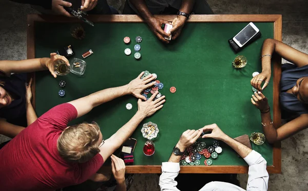 Group of people playing gambling in the casino — Stock Photo, Image