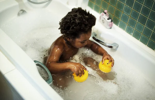 Çocuk zevk banyo küveti — Stok fotoğraf
