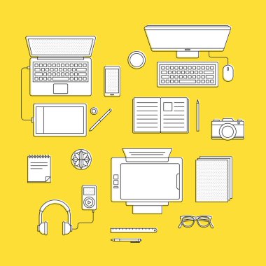 çalışma alanı ile çeşitli dijital cihazlar 