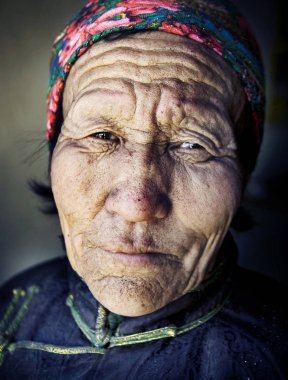 Moğol geleneksel kıyafet, özgün kadında photoset