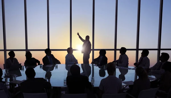 Trabalho em equipe de empresários — Fotografia de Stock