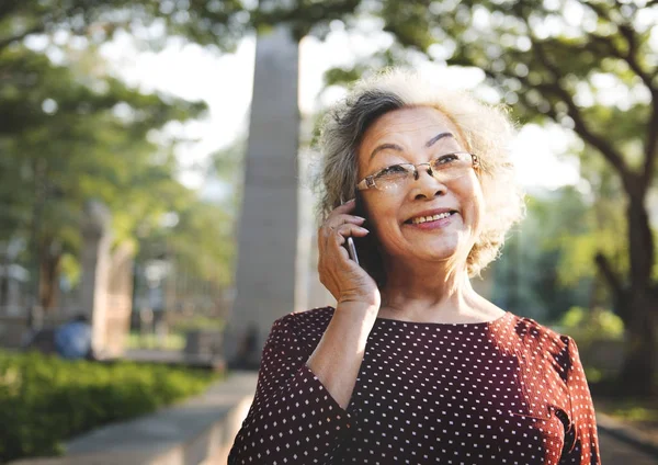 Senior Woman Talking Mobile Original Photoset — Stock Photo, Image