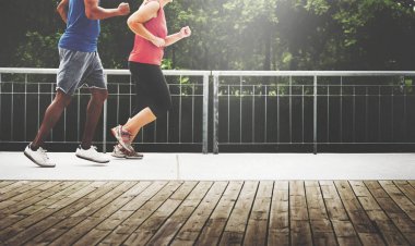 Koşu ve koşma, özgün photoset sportif çift açık havada
