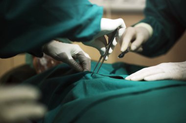 Doktorlar ameliyat yapıyorsun orijinal photoset