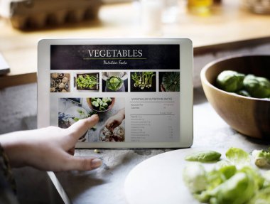 Beslenme gerçekler dijital tablet, orijinal taze sebze photoset