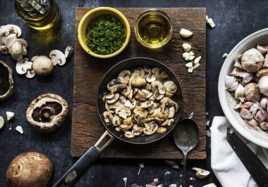 Mantar yemek mutfak, orijinal sürecinde pişirme Pan, photoset