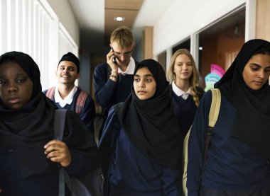 Bir grup Müslüman öğrenci, özgün photoset