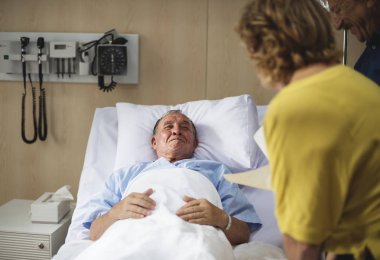 Arkadaşlar bir hastanede, özgün bir hastamız photoset