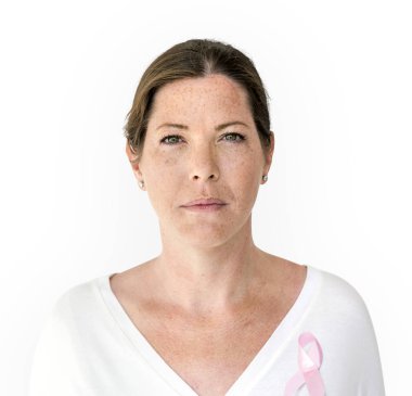 pembe kurdele ile yetişkin kadın