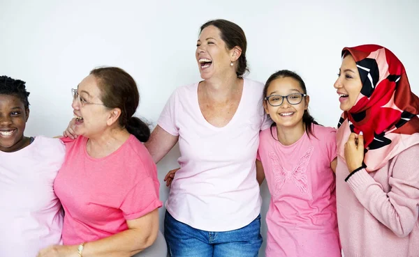 Groupe de la diversité multi-ethnique ensemble — Photo