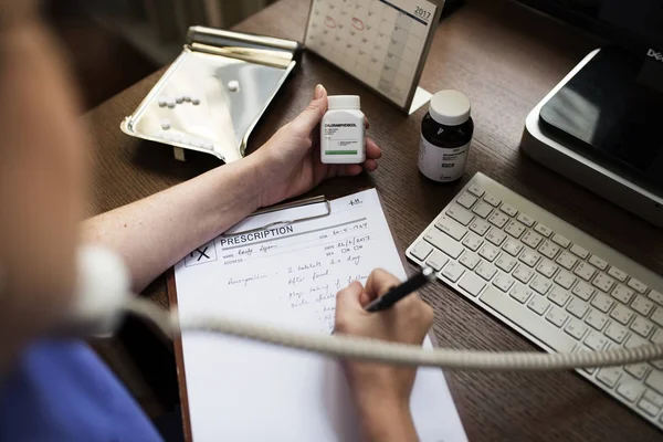 Doctor Writing Prescription Original Photoset — Stock Photo, Image