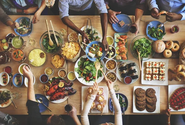 Mensen na de lunch — Stockfoto