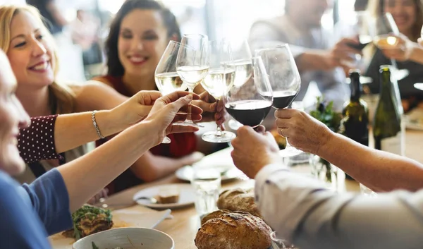 Mensen na de lunch — Stockfoto