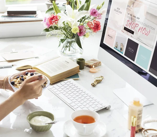 Online alışveriş satış indirim kavramı, özgün photoset