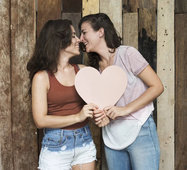 Pareja lesbiana pasando tiempo juntos — Foto de Stock