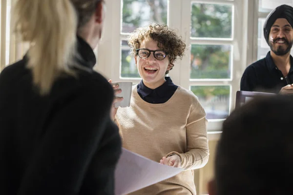 Affärsmän Ett Möte Ursprungliga Fotosätta — Stockfoto