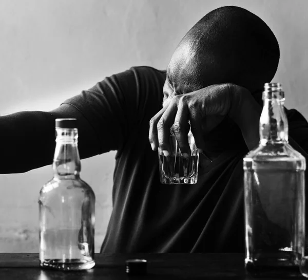 アフリカ系アメリカ人の飲酒 — ストック写真